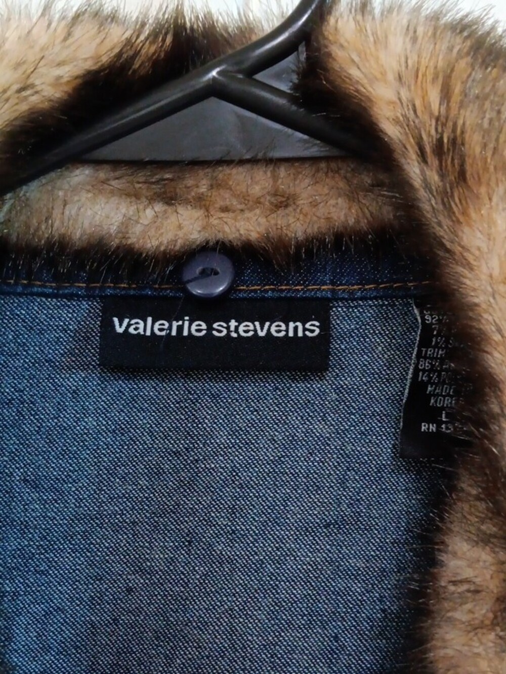 Valerie Stevens Dark Blue Denim Vest with Brown Faux Fur Collar - Picture 2 of 6